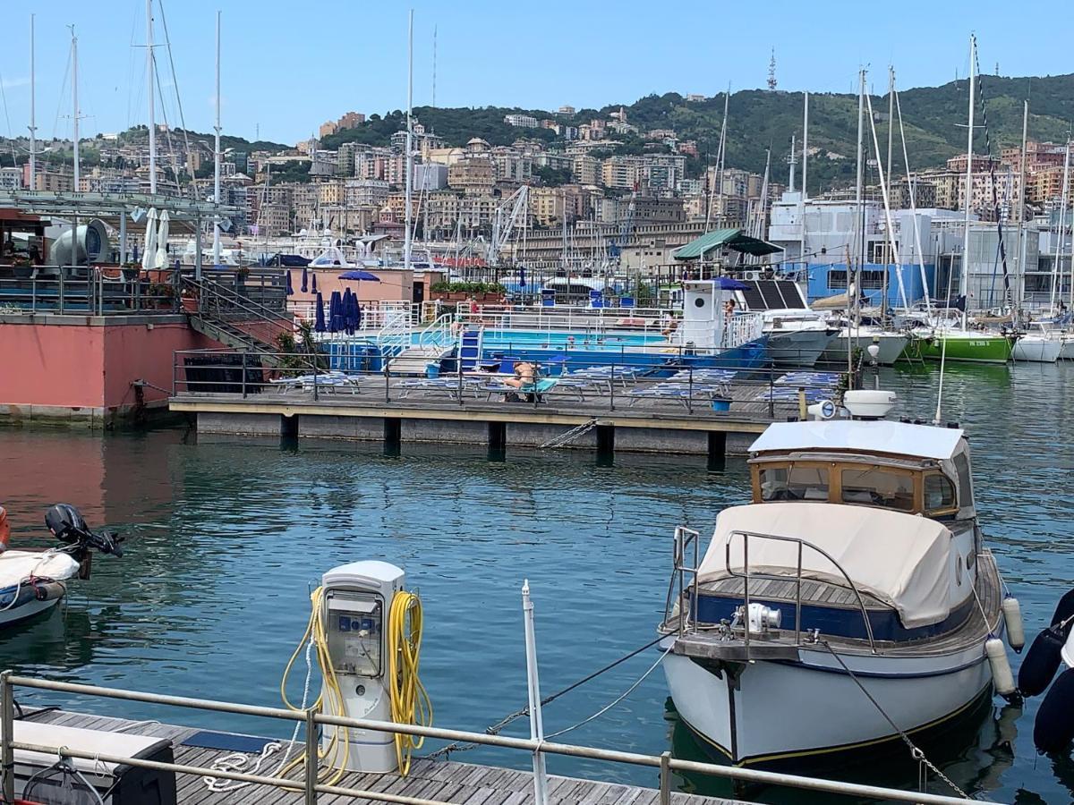 Old Port Apartment 4 Beds Genua Exterior foto