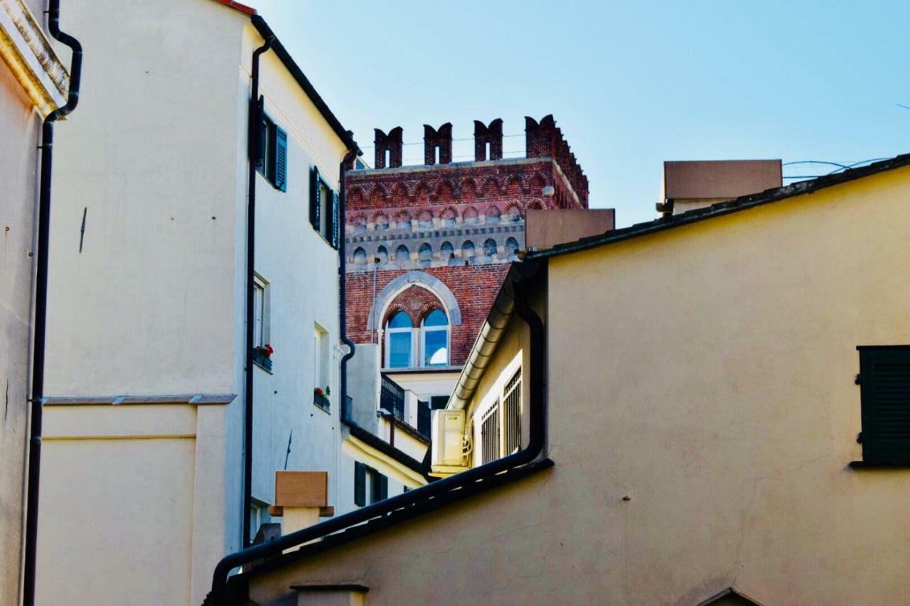 Old Port Apartment 4 Beds Genua Exterior foto