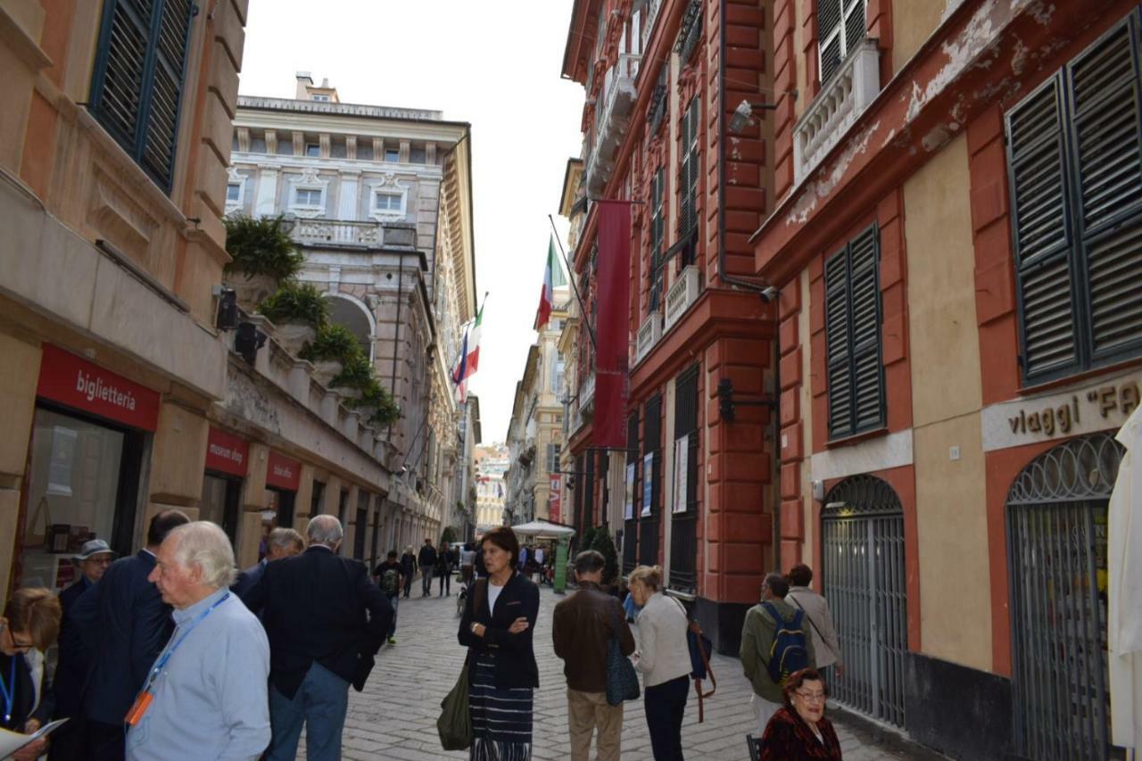 Old Port Apartment 4 Beds Genua Exterior foto