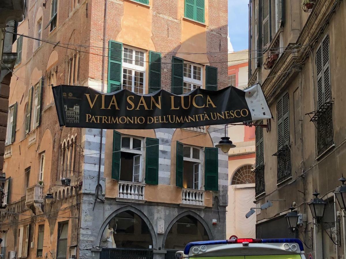 Old Port Apartment 4 Beds Genua Exterior foto